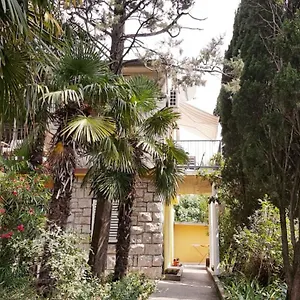  Apartment Zara